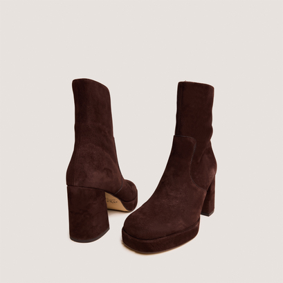Heeled ankle boots with square toe in maroon velvet  | vesna