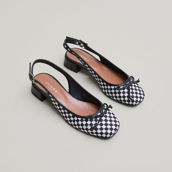 Heeled slingback ballet flats in black and white textile | damius