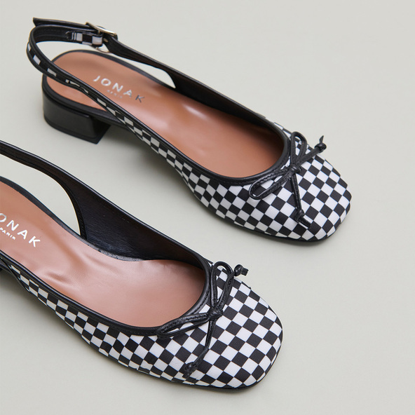 Heeled slingback ballet flats in black and white textile | damius