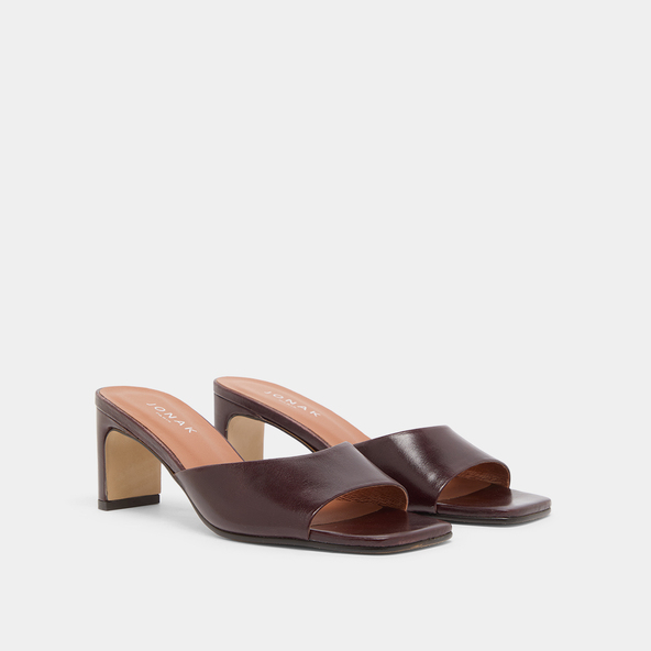Heeled mules in dark brown leather | DERIVE