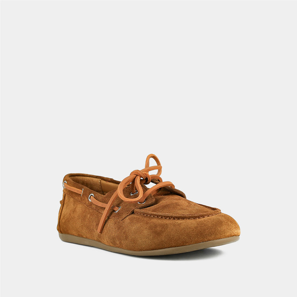Soft loafers in cognac suede