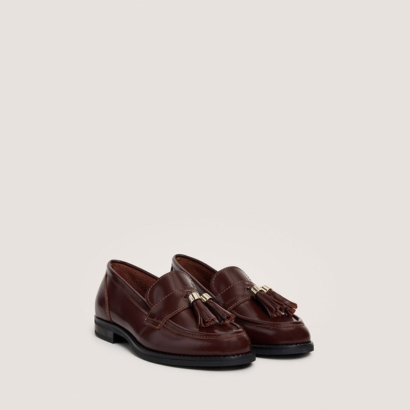 Tassel Loafers in shiny brown leather | NELLOU