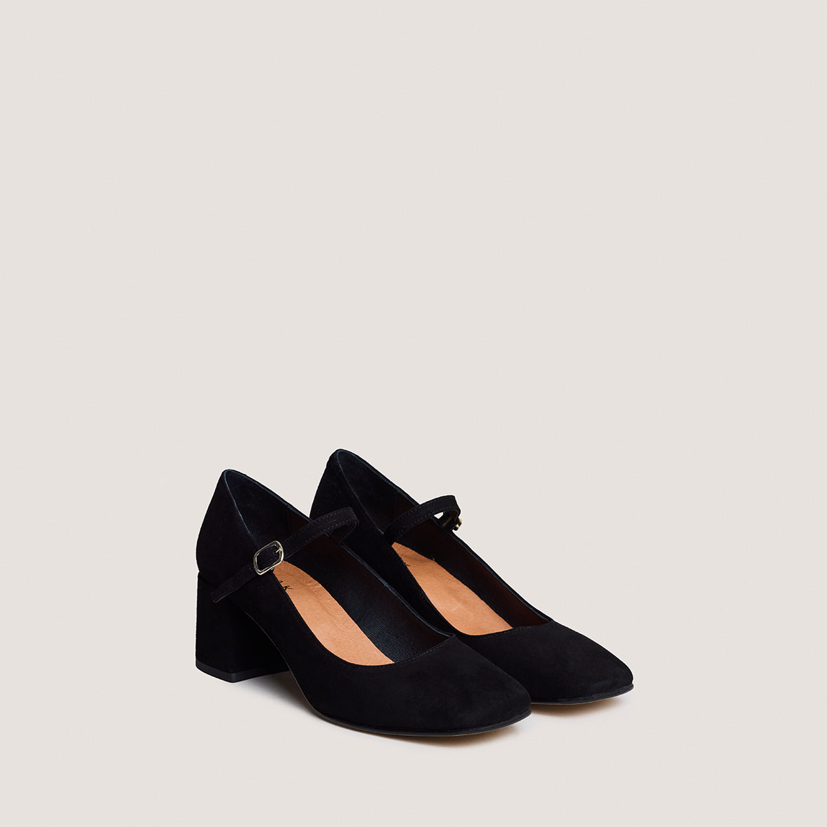 Mary Jane with Square Heels in black velvet | ALIENOR