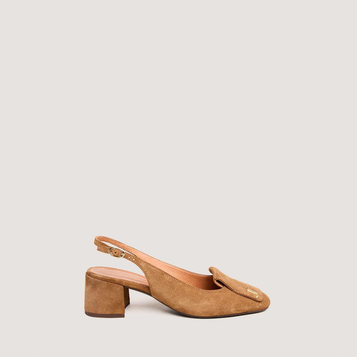 Monogrammed slingback pumps in cognac suede | DAIKI