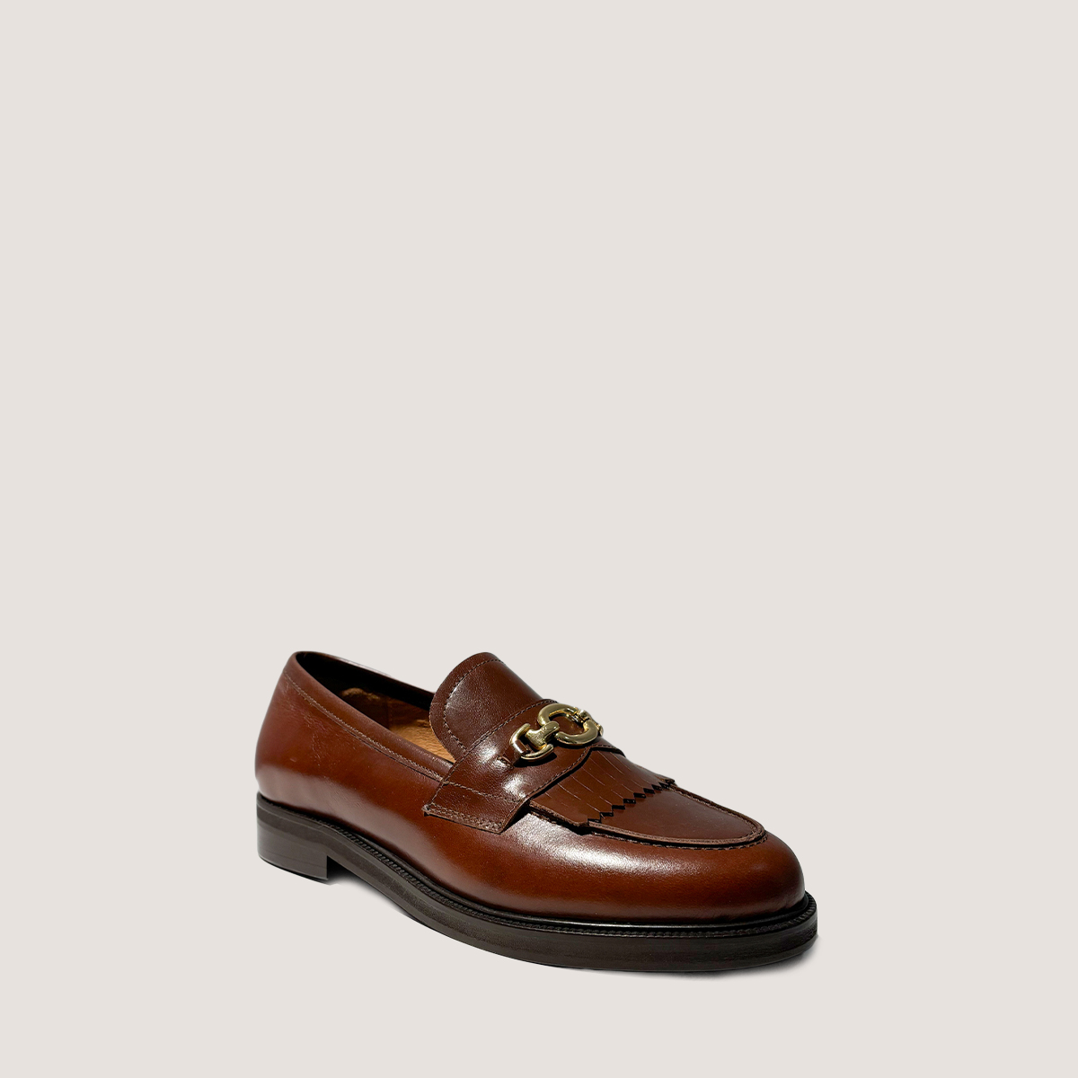 Loafers with gold buckle in cognac patinated leather | DELPHES