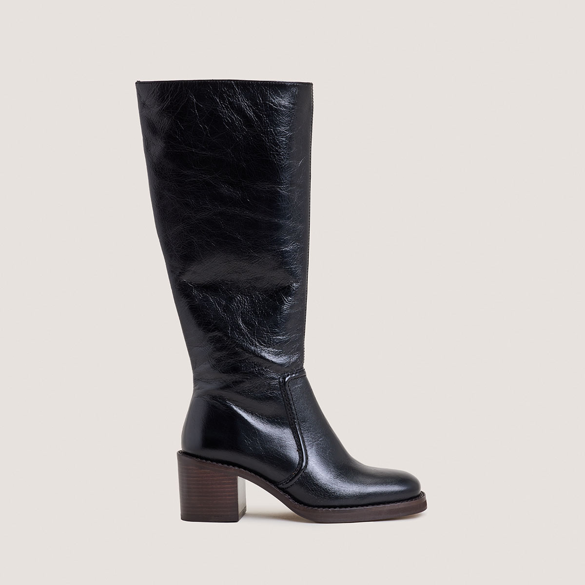 Laminated Heel Boots in aged black leather | BIJOU