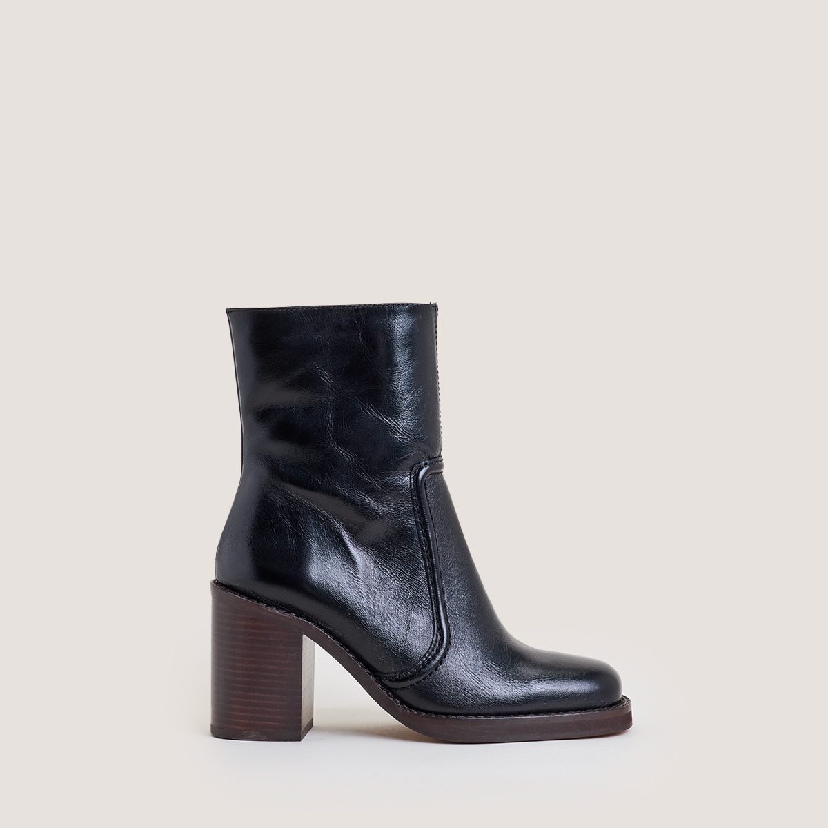 High-Heel Platform Booties in aged black leather | BENICIO