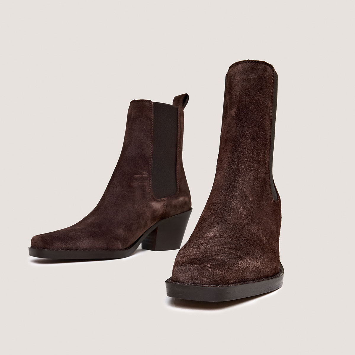 Pointed Toe Ankle Boots in dark brown suede | BOA