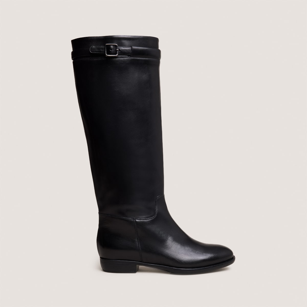 Knee-high boots in black leather | MELODY