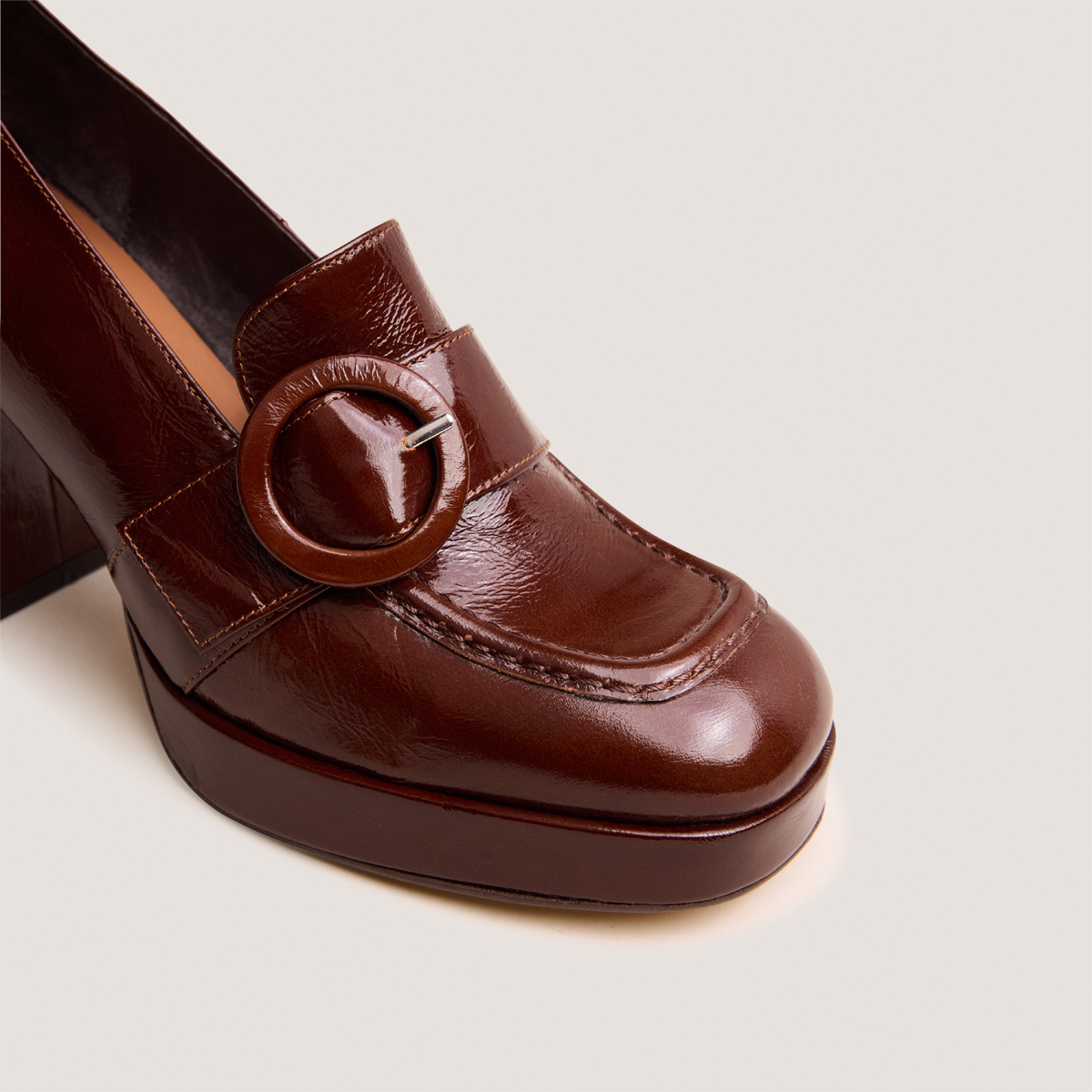 High-heeled loafers in brown patent leather | VAXE