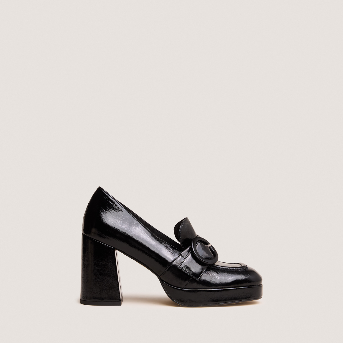 High-heeled loafers in black patent leather | VAXE