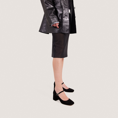Mary jane with square heels in black velvet | alienor