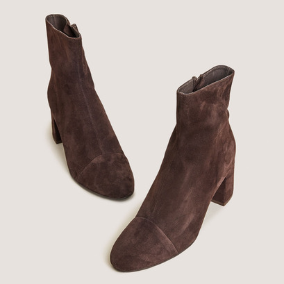 Heeled ankle boots in dark brown velvet | doniama