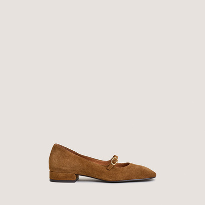 Square toed mary jane in cognac suede | div