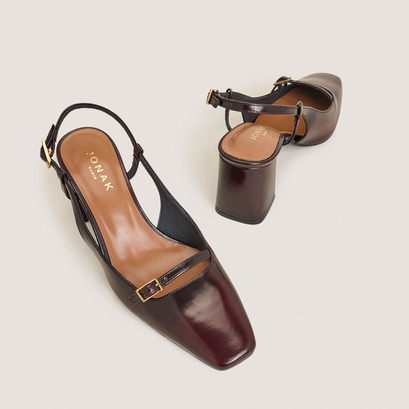 Heeled slingbacks in patinated burgundy leather | dadelle