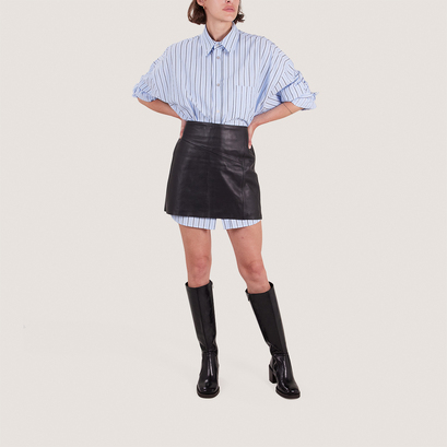 Laminated heel boots in aged black leather | bijou