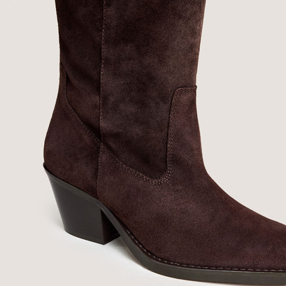 Pointed-toe boots in dark brown split leather | bresil