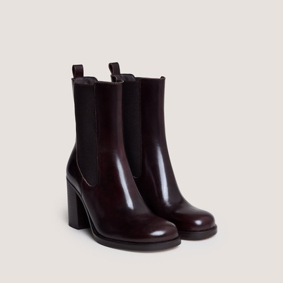 Elastic booties with rounded toes in dark brown leather | break