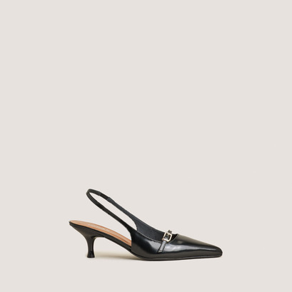 Pointed-toe pumps in black glazed leather | damoiselle