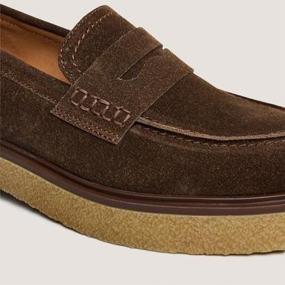 Round-toe loafers in dark brown suede | marion