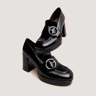 High-heeled loafers in black patent leather | vaxe