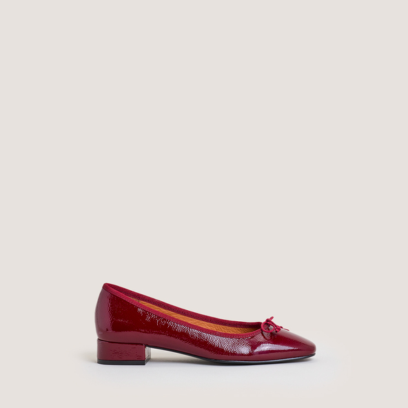 Ballet Flats with Heels in pleated patent leather | DADOU
