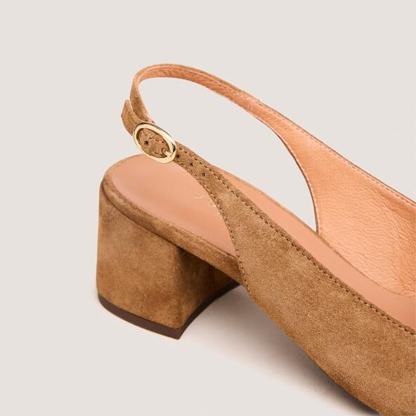 Monogrammed slingback pumps in cognac suede | DAIKI