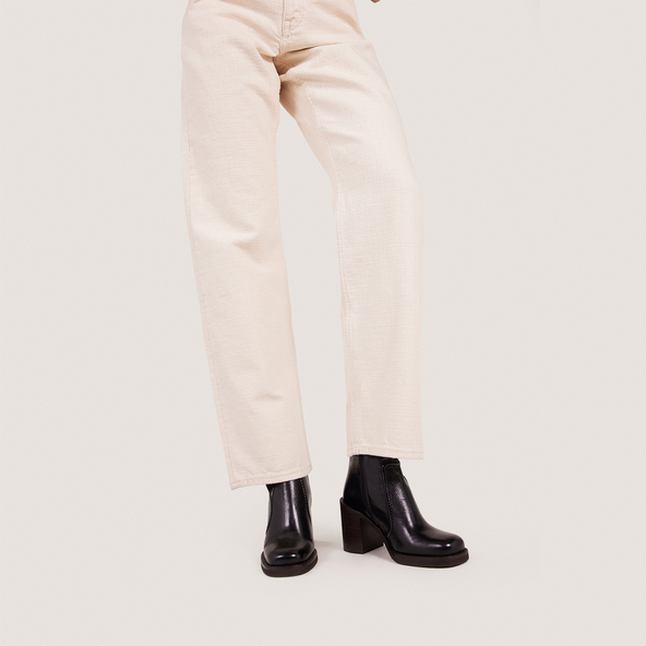 High-Heel Platform Booties in aged black leather | BENICIO