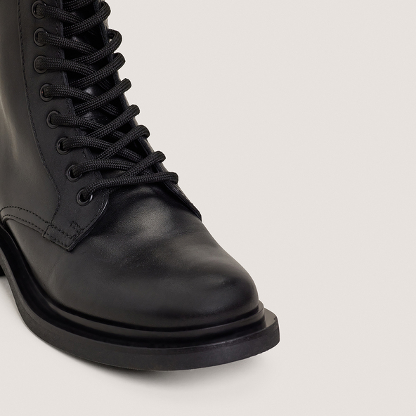 Lace-up boots in black leather | MATHIAS