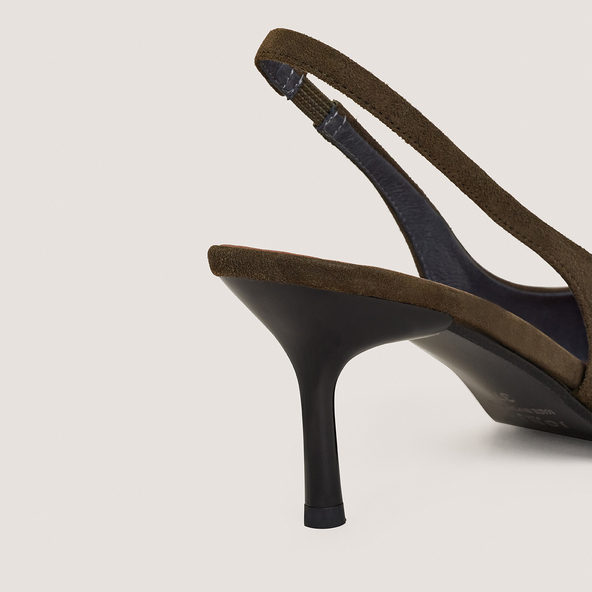 Pointed-toe pumps in khaki velvet | DIAMANTINE