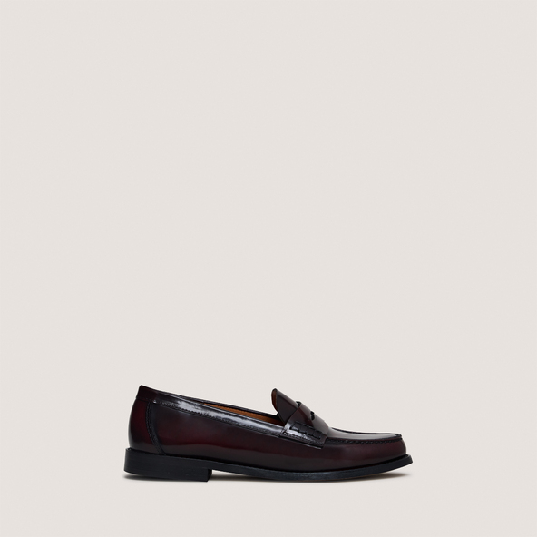 Penny loafers with raised soles in burgundy glazed leather | AUDELYA