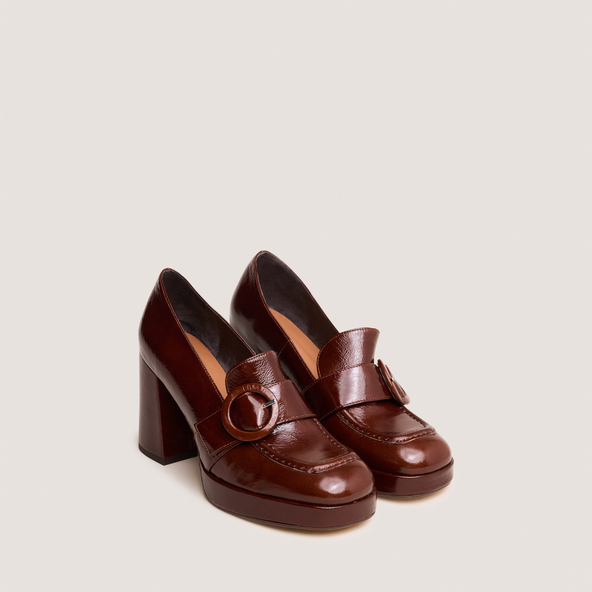 High-heeled loafers in brown patent leather | VAXE