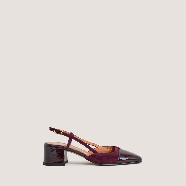 Low-heel slingbacks in burgundy patent leather and velvet | DHAPOPY