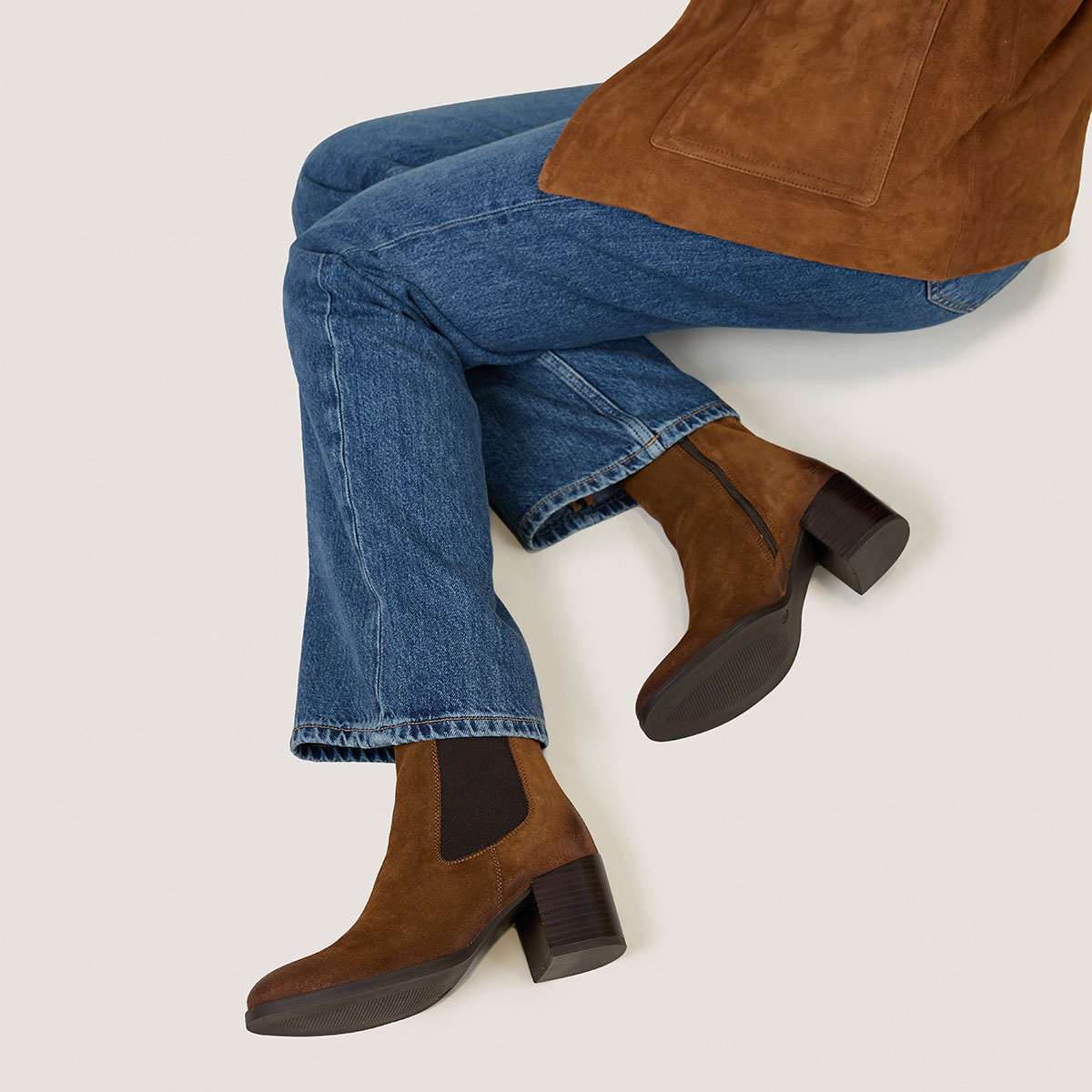 Chelsea Boots in cognac split leather | CLEMIE