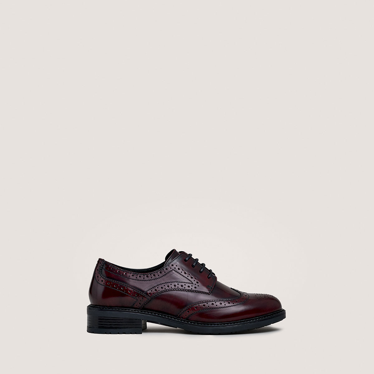 Cut-out derbies in burgundy patinated leather | ALTITUDE