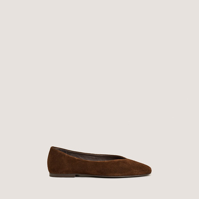 Ballet flats with rounded toe in split brown leather | delvis