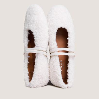 Ballet flats with straps in ecru fleece | duvet