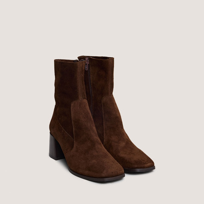 Ankle boots with oval toes in brown split leather | argentat