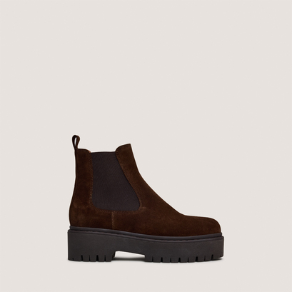 Platform boots with round toes in brown suede | ravie