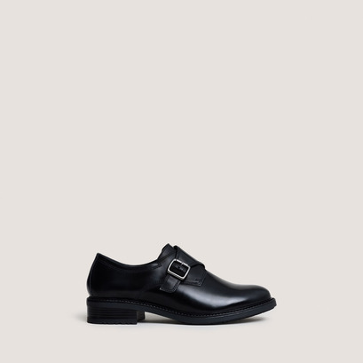 Buckle derbies in glazed black leather | atlantis