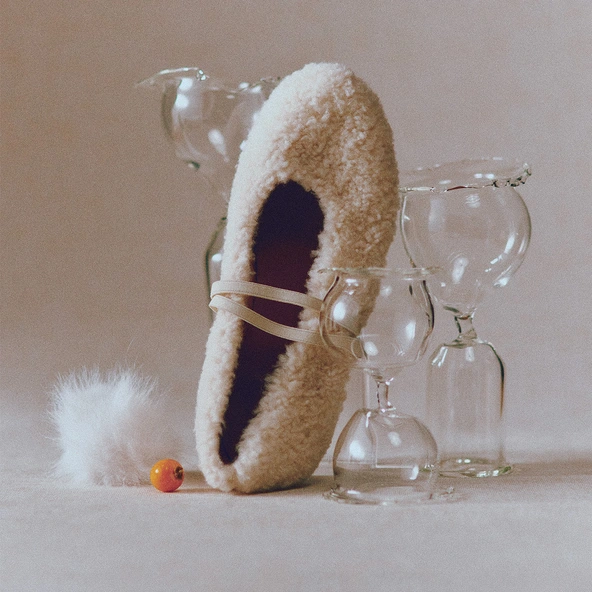 Ballet Flats with Straps in ecru fleece | DUVET
