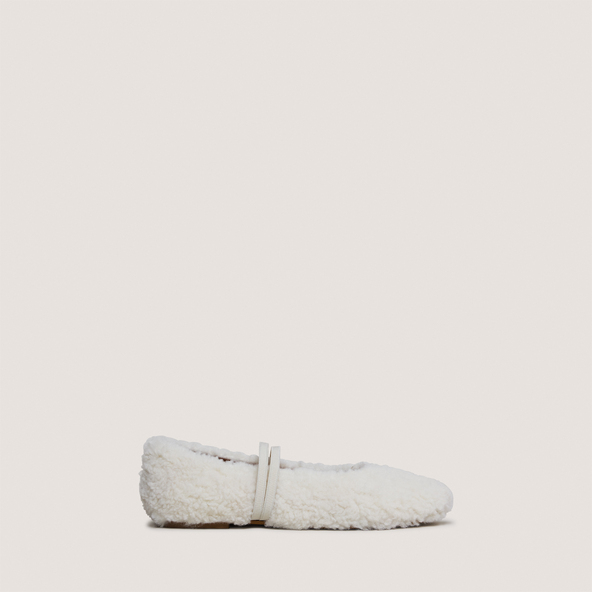 Ballet Flats with Straps in ecru fleece | DUVET