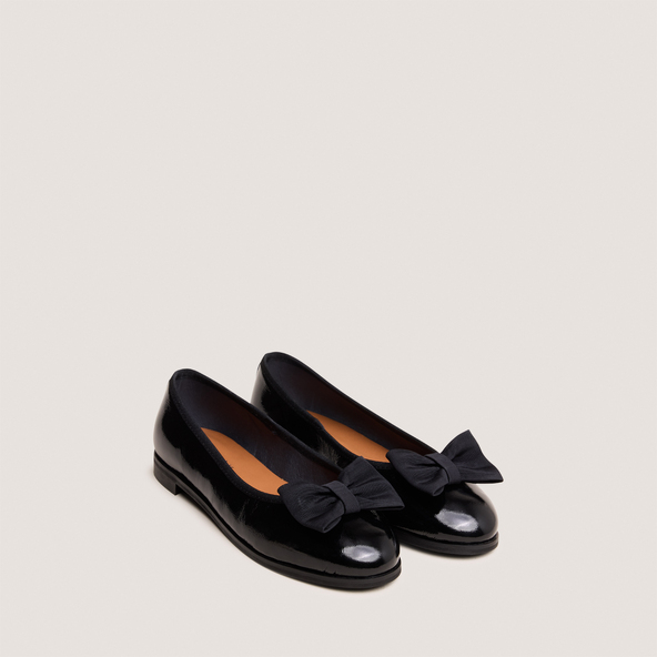 Ballet Flats with Bows in pleated black patent leather | DESTHER