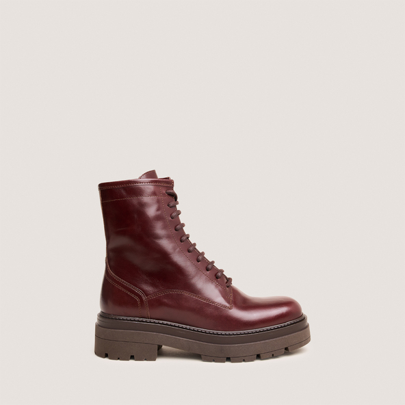 Lace-up boots in brown leather | DICUS