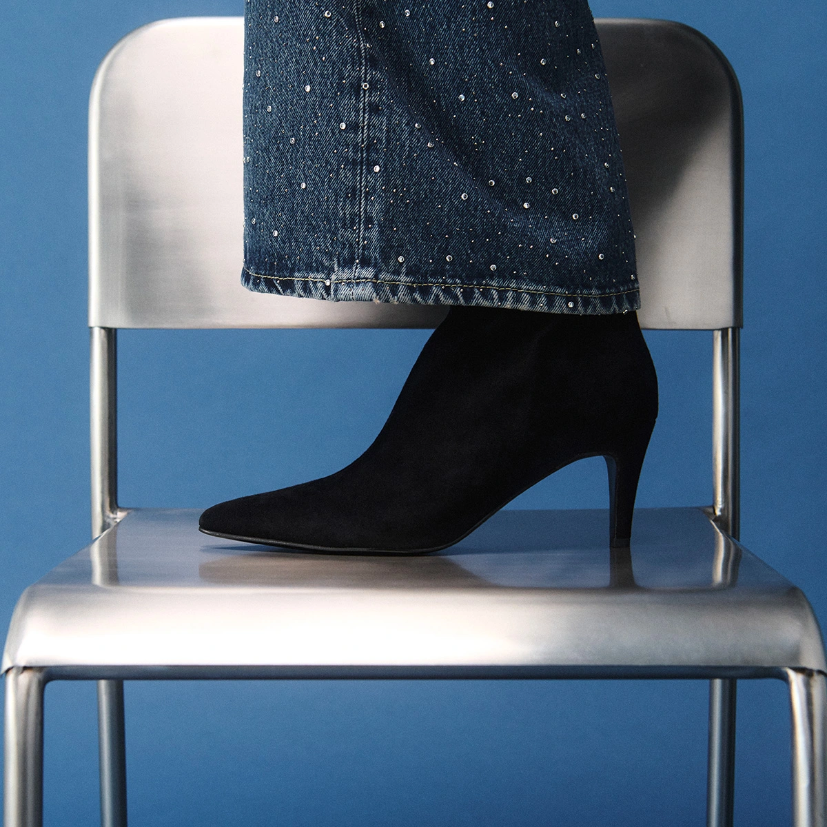 Stiletto-heel ankle boots in black suede | DIEMINA