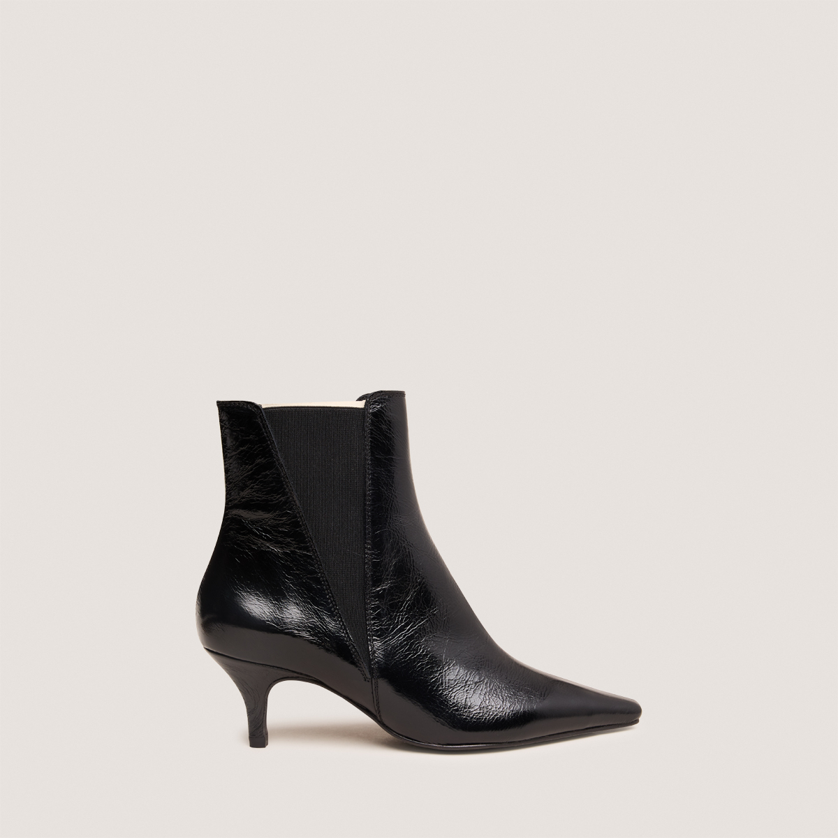 Pointed-toe stiletto-heel ankle boots in black shiny leather | BORGIA