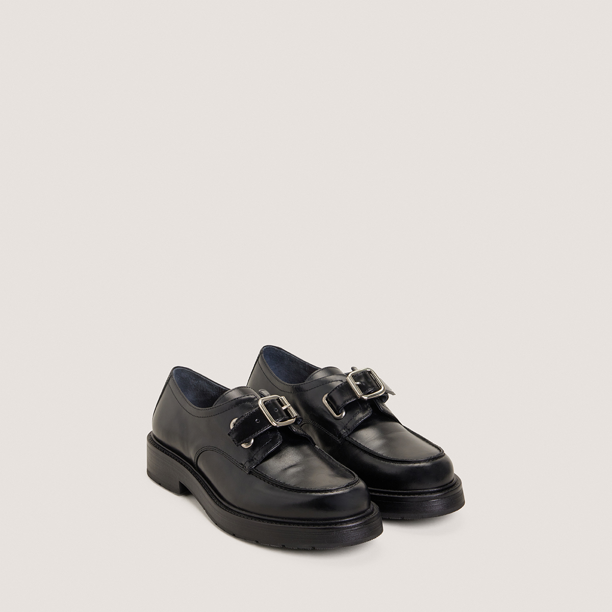 Round-toe loafers in black leather | DAVRIL