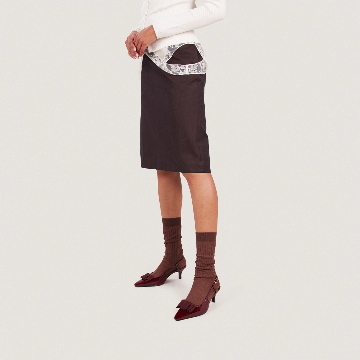 Bow Pumps in pleated burgundy patent leather | DALO