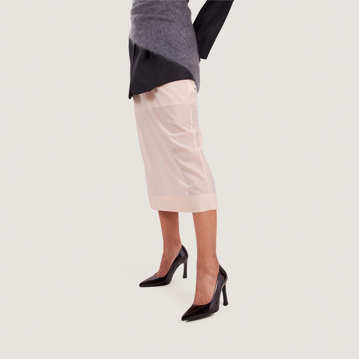High Pointed-Toe Pumps in dark brown patent leather | DEDDY