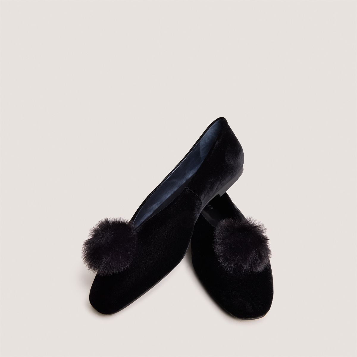 Tassel Ballet Flats in black velvet | DIZON